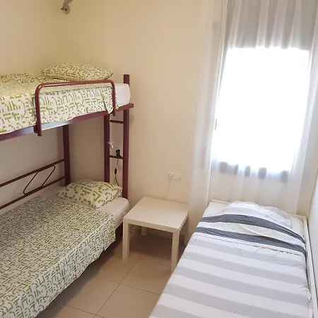 Beautiful 75m2 With View At The Beach, Pool, Parking * Roses