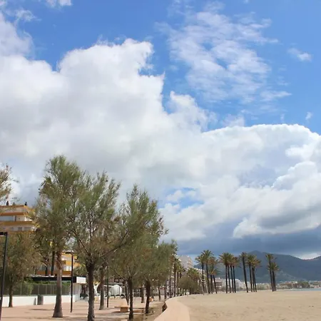 Beautiful 75m2 With View At The Beach, Pool, Parking Apartment *