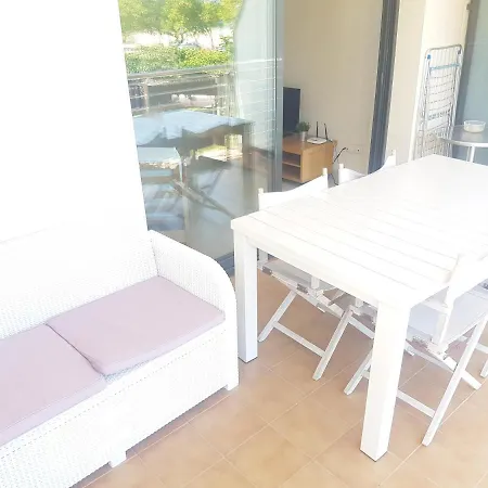 Beautiful 75m2 With View At The Beach, Pool, Parking Roses