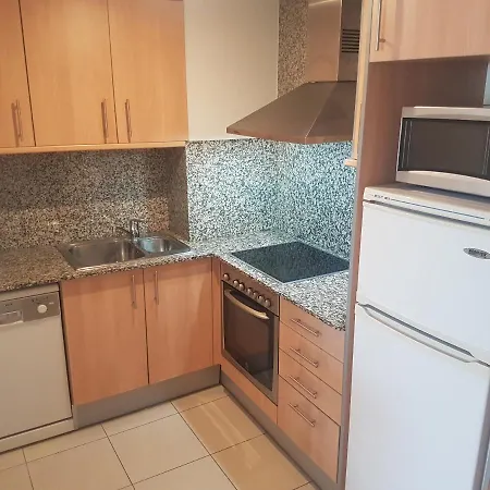 Beautiful 75m2 With View At The Beach, Pool, Parking Roses