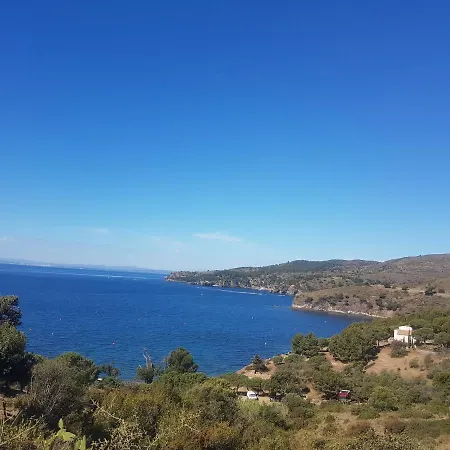 Beautiful 75m2 With View At The Beach, Pool, Parking * Roses